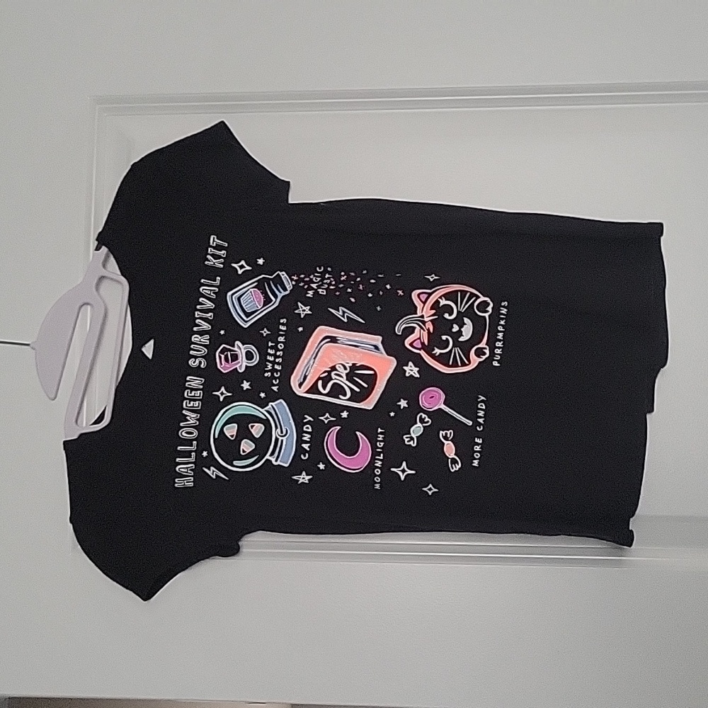Halloween tee